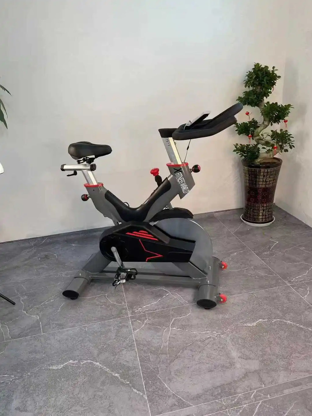 Cardio Training Indoor Cycling Fitness Equipment 25Kgs Flywheel Commercial Spinning Bike For Gym