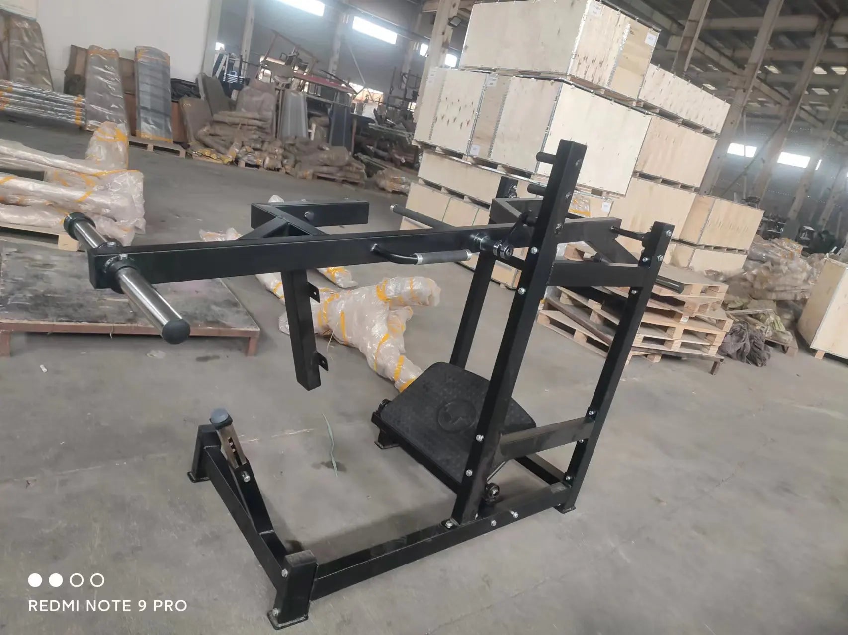 Hot Sale Commercial Use Pendulum Squat Gym Strength Squat Leg Press Double Track Squat Machine Pendulum